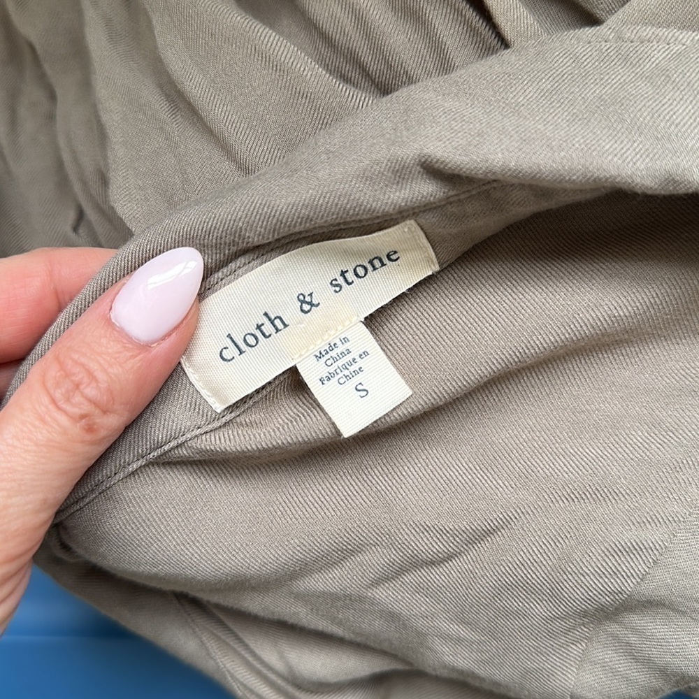 Cloth & Stone Button Down Shirt Tan Size Small - Picture 5 of 8